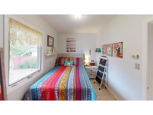 322 4 Avenue, Bassano, AB - Indoor Photo Showing Bedroom