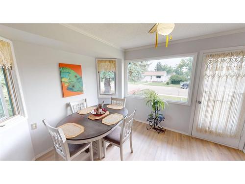 322 4 Avenue, Bassano, AB - Indoor Photo Showing Dining Room