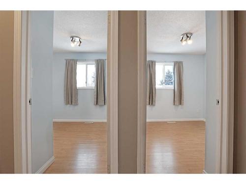 12 Ash Street, Brooks, AB - Indoor Photo Showing Other Room