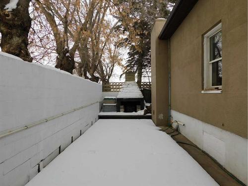 11 Fairview Avenue West, Brooks, AB - Outdoor With Exterior