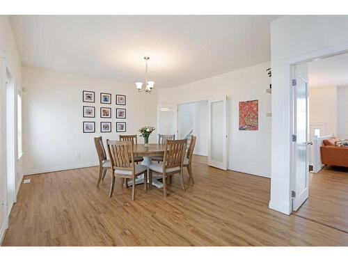 355 Lake Stafford Drive East, Brooks, AB - Indoor Photo Showing Dining Room