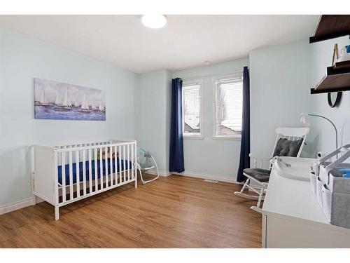 355 Lake Stafford Drive East, Brooks, AB - Indoor Photo Showing Bedroom