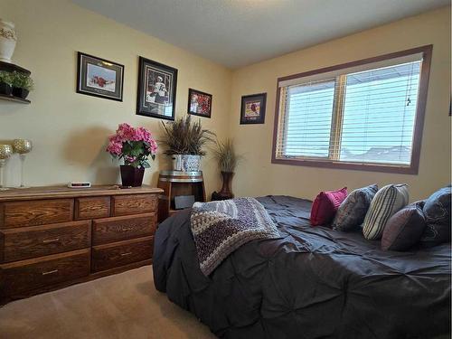 221 10 Avenue Ne, Sundre, AB - Indoor Photo Showing Bedroom