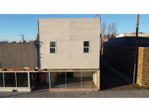 102 2 Avenue West, Hanna, AB 