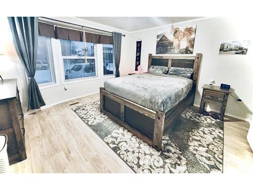 105 1St Avenue West, Delia, AB - Indoor Photo Showing Bedroom