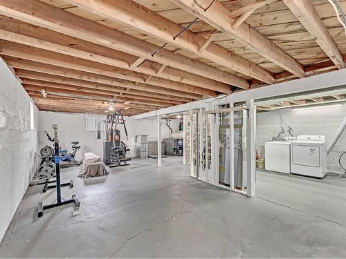 401 Broadway Avenue East, Redcliff, AB - Indoor Photo Showing Basement