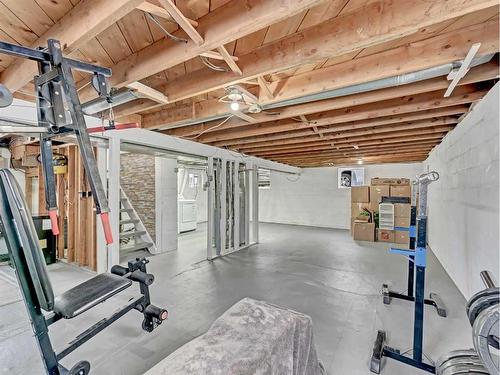 401 Broadway Avenue East, Redcliff, AB - Indoor Photo Showing Gym Room