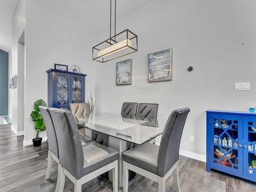 1 Blue Heron View, Lake Newell Resort, AB - Indoor Photo Showing Dining Room