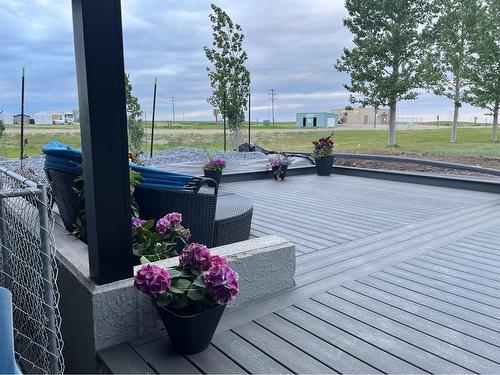 1 Blue Heron View, Lake Newell Resort, AB - Outdoor With Deck Patio Veranda With View