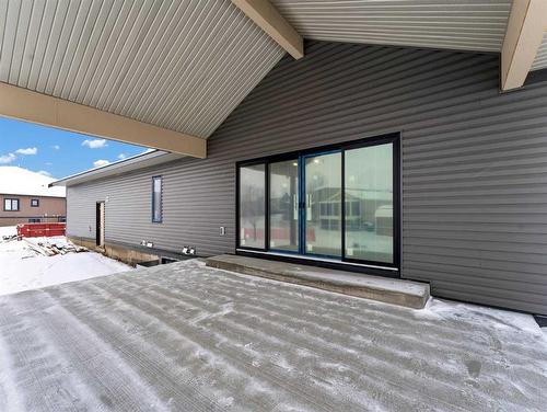 25 Blue Heron Bay, Lake Newell Resort, AB - Outdoor With Exterior