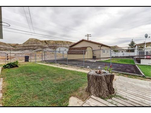 1430 4 Ave Nw, Drumheller, AB - Outdoor