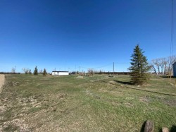 102 2 Avenue SW Youngstown, AB T0J 3P0