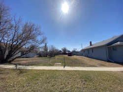 203 2 Avenue EAST Hanna, AB T0J 1P0