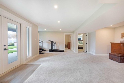 911 2 Avenue West, Brooks, AB - Indoor