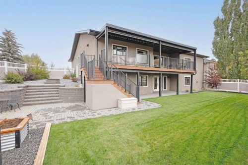 911 2 Avenue West, Brooks, AB - Outdoor With Deck Patio Veranda
