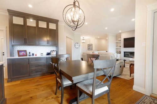 911 2 Avenue West, Brooks, AB - Indoor Photo Showing Dining Room