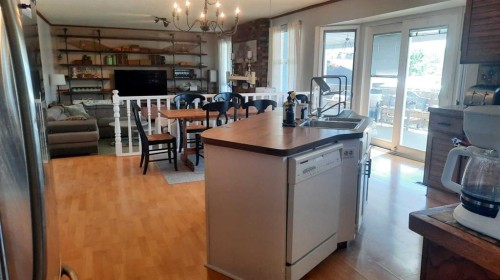 710 Bankview Close, Drumheller, AB - Indoor Photo Showing Other Room