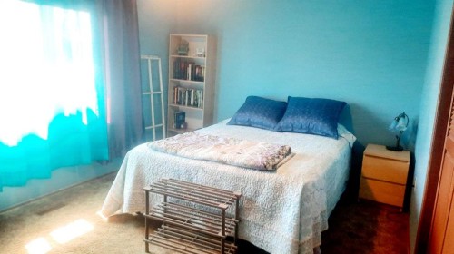 710 Bankview Close, Drumheller, AB - Indoor Photo Showing Bedroom