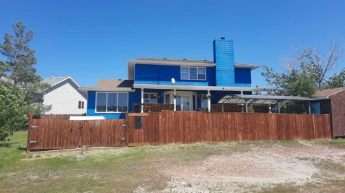 710 Bankview Close, Drumheller, AB - Outdoor