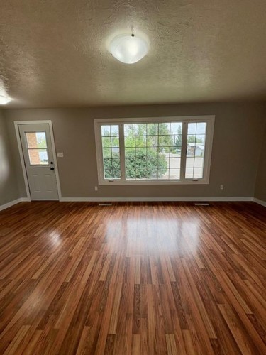 45 3 Avenue, Tilley, AB - Indoor Photo Showing Other Room