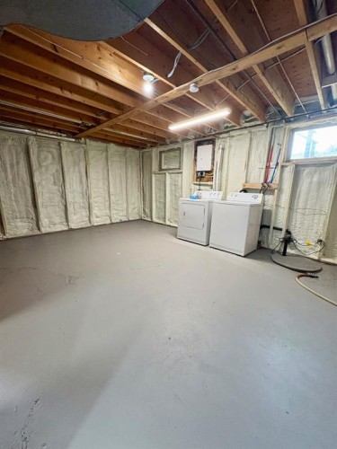 45 3 Avenue, Tilley, AB - Indoor Photo Showing Basement