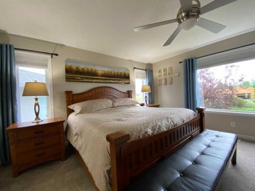 79 Park Place West, Brooks, AB - Indoor Photo Showing Bedroom