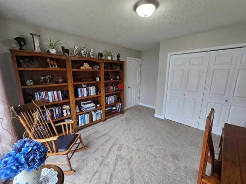 79 Park Place West, Brooks, AB - Indoor Photo Showing Other Room