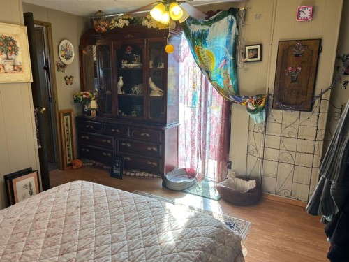 207 2 Avenue North, Morrin, AB - Indoor