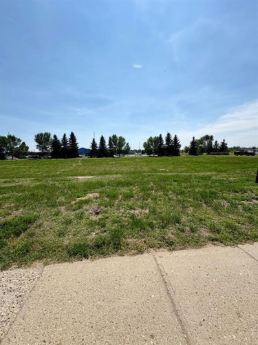 93 Upland Boulevard, Brooks, AB 