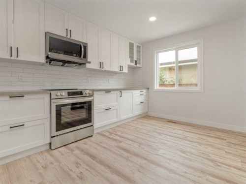 1818 10A Street, Coaldale, AB - Indoor Photo Showing Kitchen