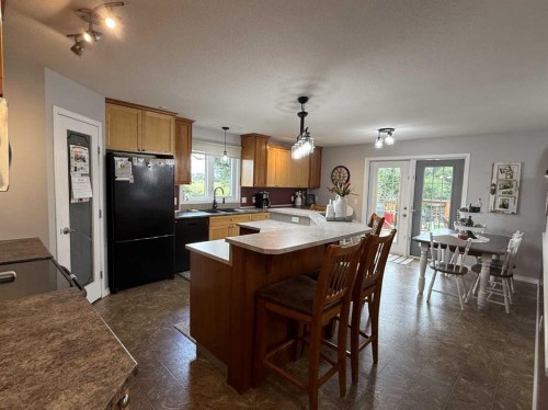 502 Fox Lake Trail, Hanna, AB - Indoor