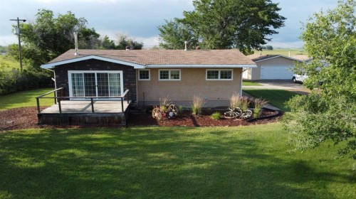 502 Fox Lake Trail  Hanna, AB T0J 1P0