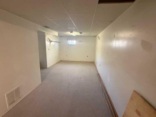 10 Main Street, Munson, AB - Indoor