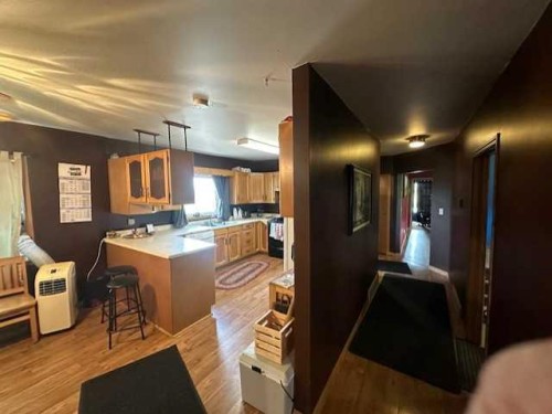 406 Fox Lake Trail, Hanna, AB - Indoor