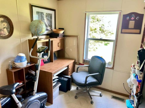 163078 Twp Rd 232, Gem, AB - Indoor Photo Showing Office