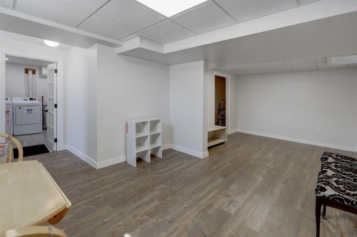 1507 2 Avenue Nw, Drumheller, AB - Indoor