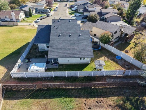 3930 Harmony Place, Taber, AB - Outdoor
