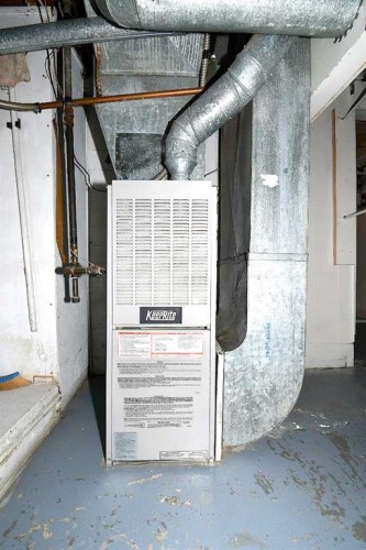 127 2 Street East, Brooks, AB - Indoor