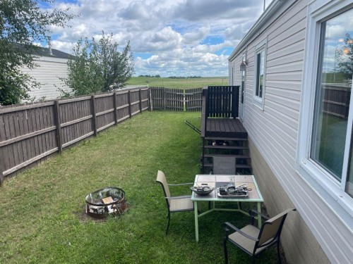 105 Meadowlake Close East, Brooks, AB - Outdoor