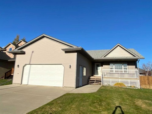 90 Upland Road WEST Brooks, AB T1R 0P9