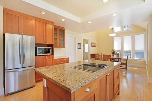 1024 Cassils Road West, Brooks, AB - Indoor Photo Showing Kitchen