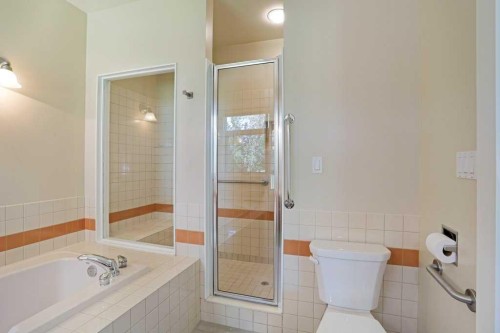 1024 Cassils Road West, Brooks, AB - Indoor Photo Showing Bathroom