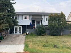 1506 1 Avenue NW Drumheller, AB T0J 0Y1