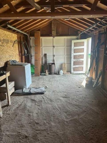 212 5 Avenue Se, Youngstown, AB - Indoor Photo Showing Basement