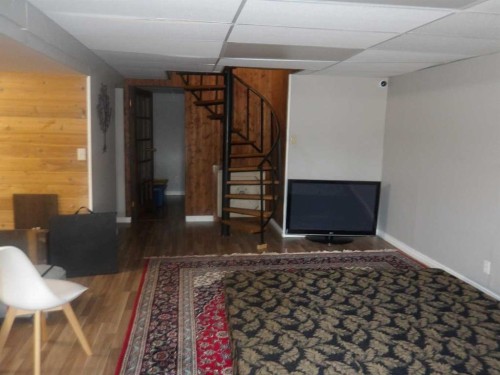 322060 Range Road 261, Rural Kneehill County, AB - Indoor