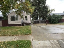 221 3 Avenue  Vauxhall, AB T0K 2K0