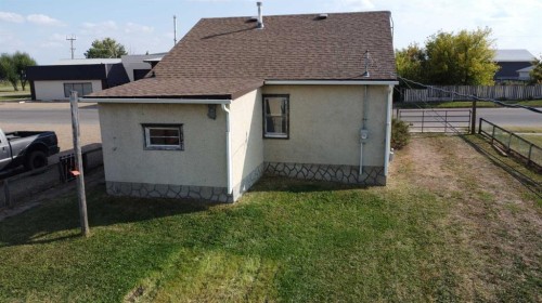 308 1 Avenue East, Hanna, AB - Outdoor