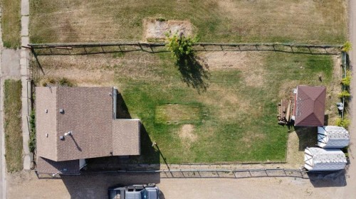 308 1 Avenue East, Hanna, AB - Outdoor