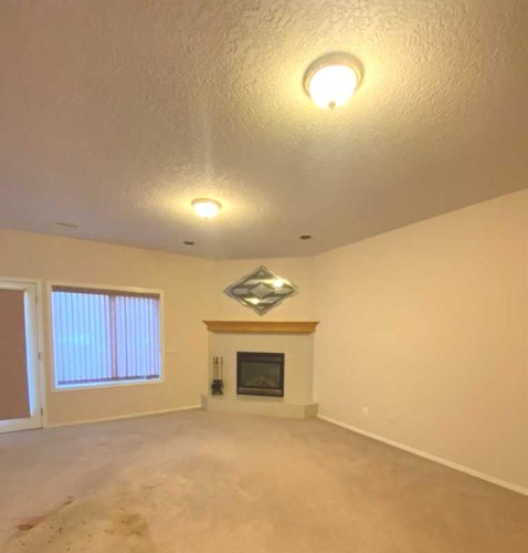 71 Park Place, Brooks, AB - Indoor