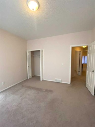 71 Park Place, Brooks, AB - Indoor Photo Showing Other Room